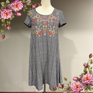 Short sleeve Floral fake Embroidered print Plaid Dress  size small